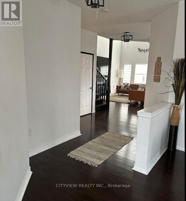 Photo - 7 Woodvalley Ct