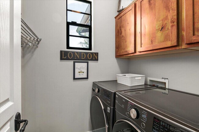 Photo - 20704 N 90th Pl Unidad 1004