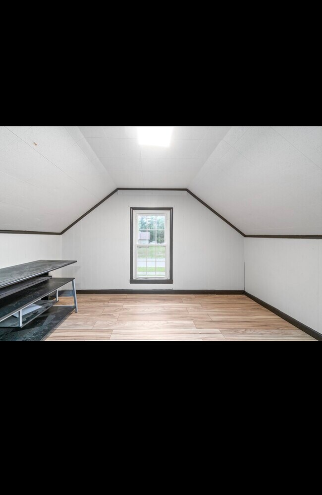 221 N Ewing St Rental For Rent in Guthrie, KY