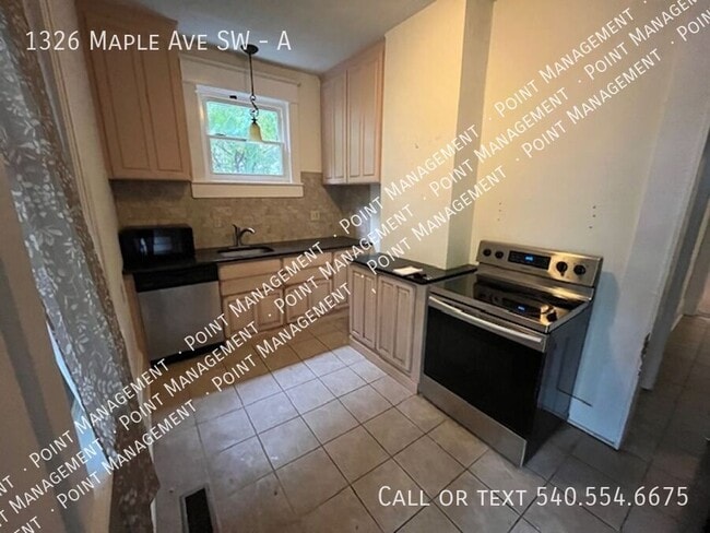 Photo - 1326 Maple Ave SW Unit A