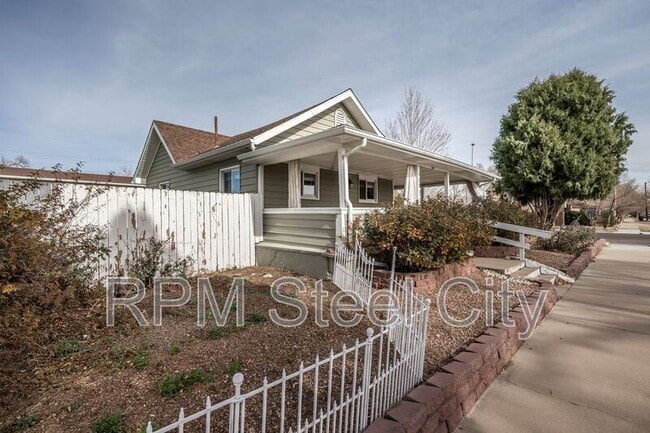 Photo - 903 W 15th St