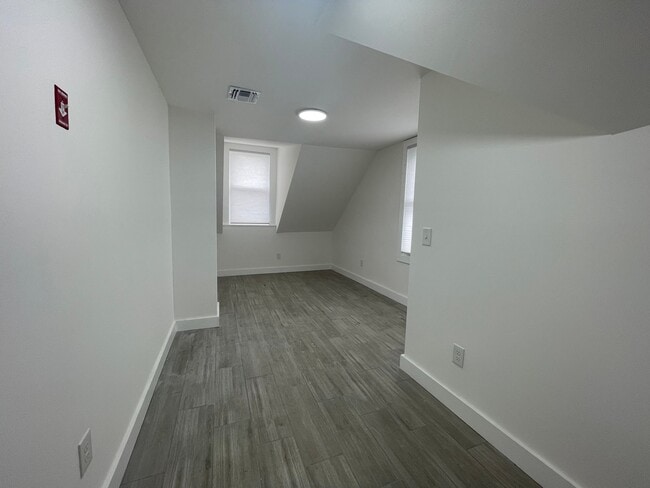 Photo - 148 Chilton St Unit 3