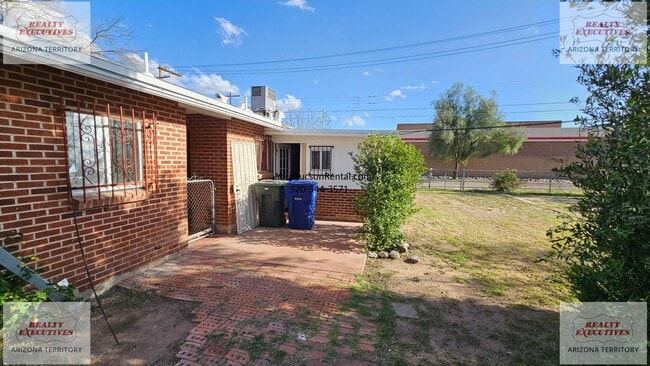 Photo - Speedway & Rosemont Blvd - 2/1 home with AC and fenced yard