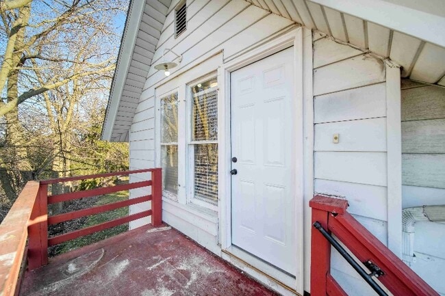 Photo - 153 1/2 N Main St Unidad 2