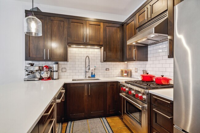 Photo - 120 N Halsted St Unit 2