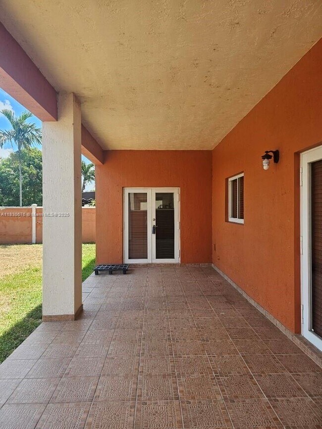 Photo - 16600 SW 45th St Apartamento Unidad 1