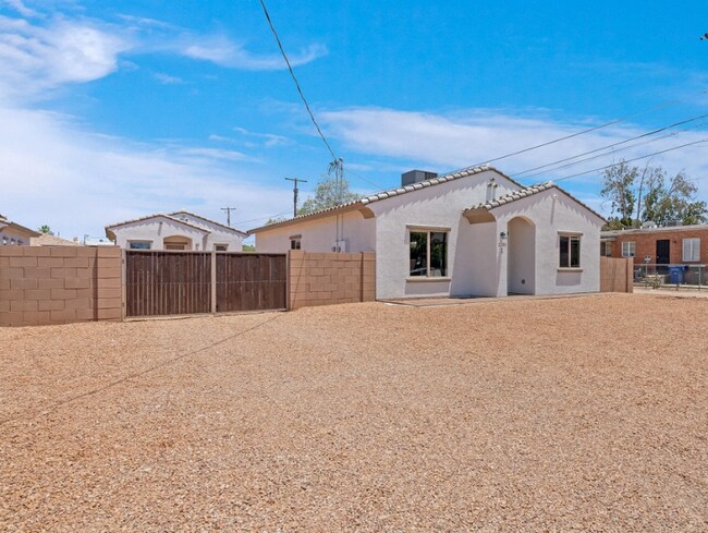 Photo - 2350 N Norris Ave