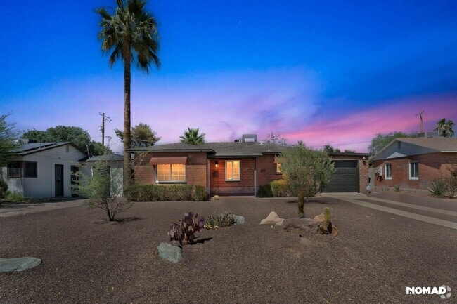 Building Photo - Charming 2BR House in Phoenix