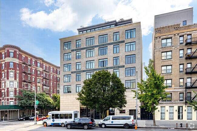 Photo - 60 W 111th St