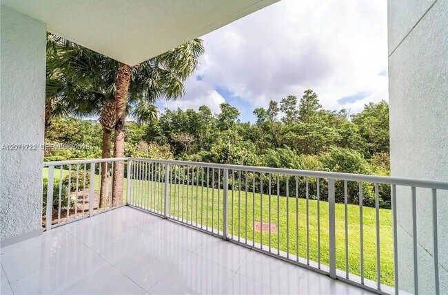 Photo - 14951 Royal Oaks Ln Unit 102
