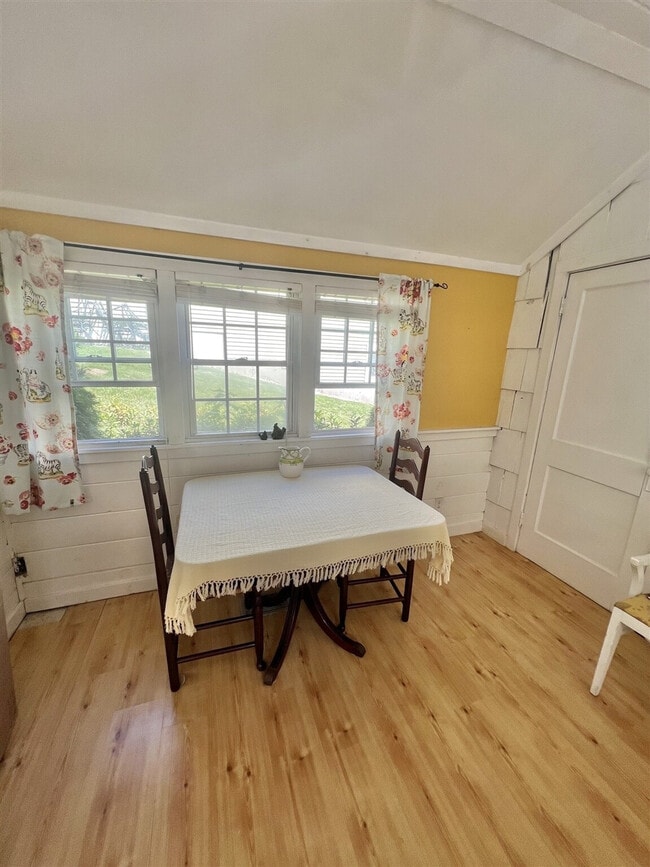 Photo - 28 W Shore Rd Unit ID1380482P