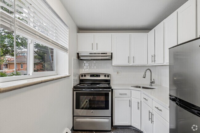 Studio B - 365SF - Kitchen