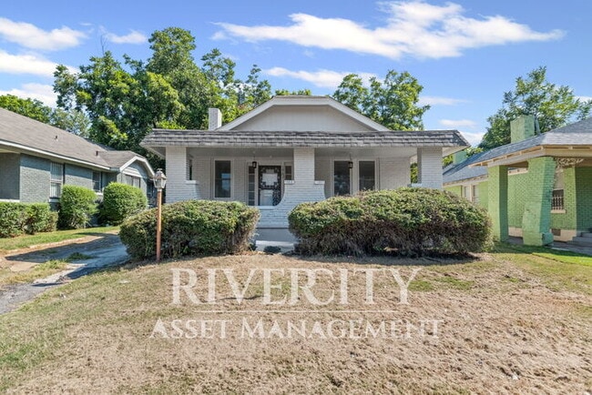 Photo - Step into a piece of Memphis history with this stunning, newly renovated home!!! Section 8 Welcom...