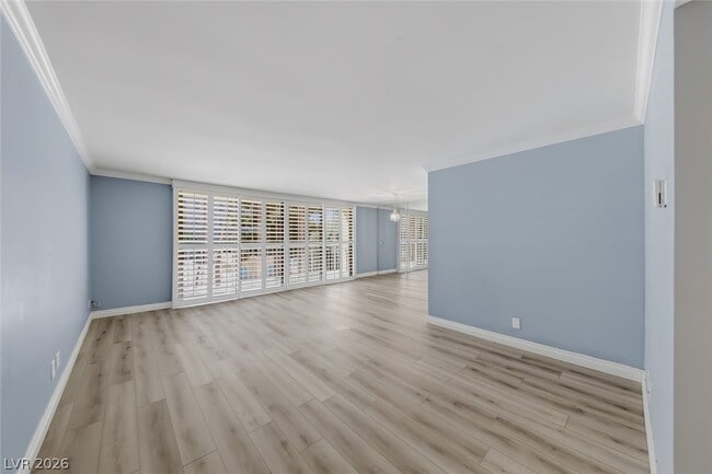 Photo - 205 E Harmon Ave Unit 405