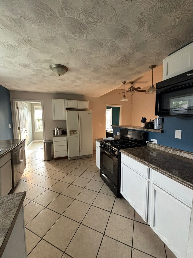 Photo - 2114 Barth Ave
