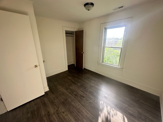 Photo - 1 Lincoln Blvd Unit 1