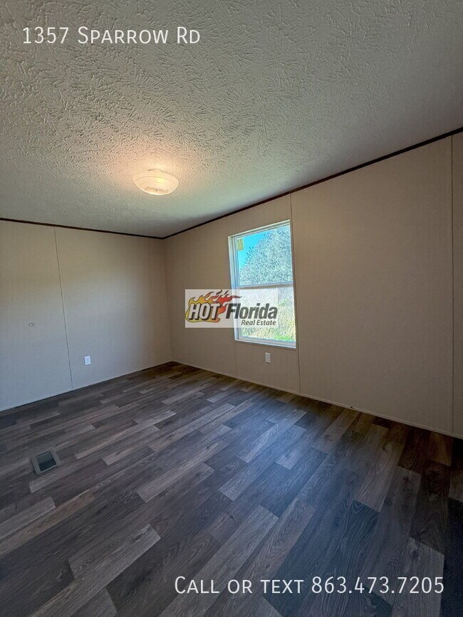Photo - 1357 Sparrow Rd