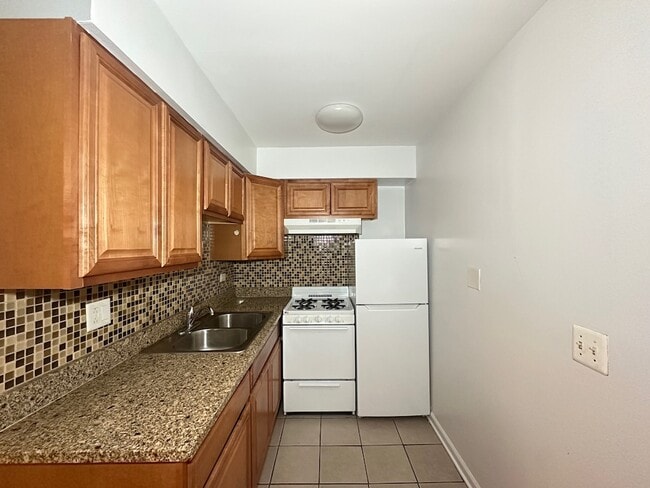 Photo - 5820 N Sheridan Rd Unit 702