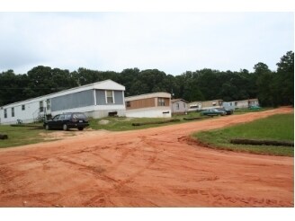 Photo - Rowe's Roost Mh Park Apartments