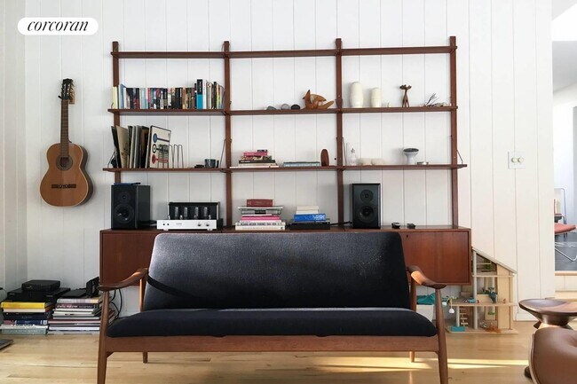 Photo - 115 Runnymeade Drive