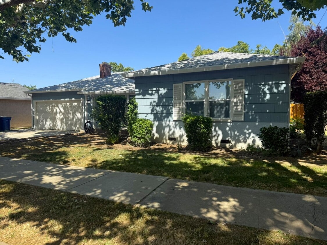 Charming and newly upgraded home. AVAILABL... - Charming and newly upgraded home. AVAILABL...