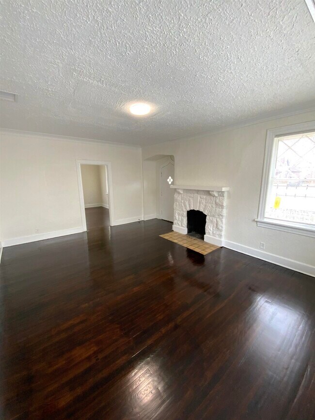 Photo - 920 N Auburndale St