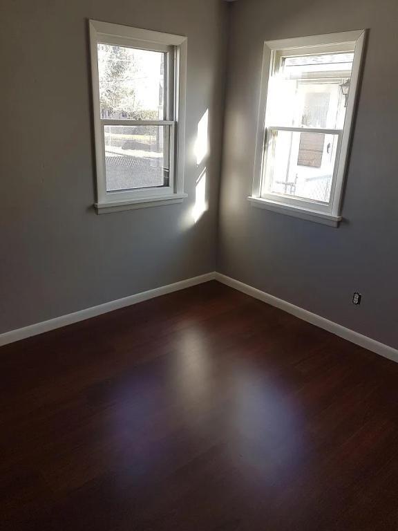 Photo - 428 Clark St