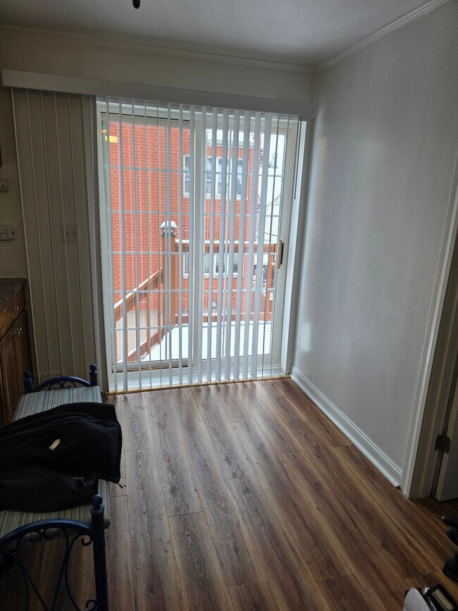 Small balcony - 4516 N Kenneth Ave Unit 2nd floor front