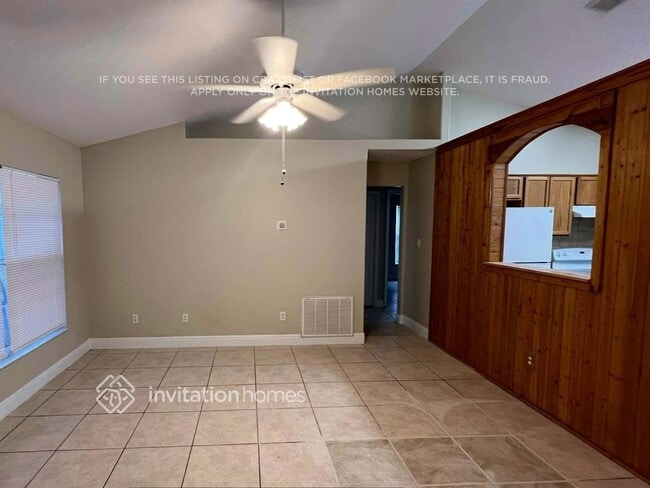 Photo - 423 Woodview Dr