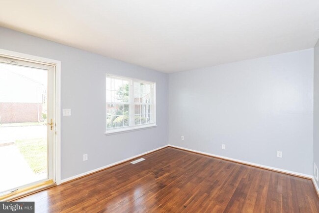 Photo - 37 Cardor Ct