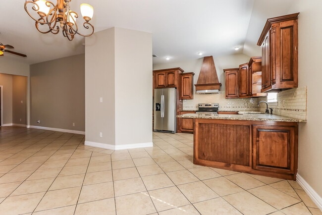 Photo - 8145 Tanner Ave