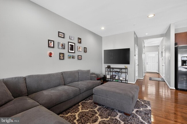 Photo - 1551 Emily Ct