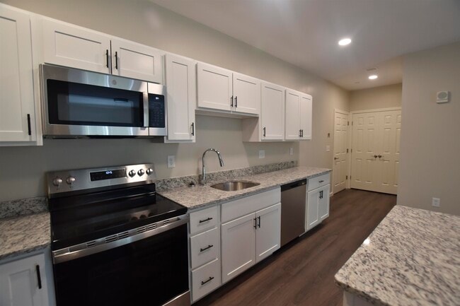 Photo - 217 Rockingham Rd Unit 103