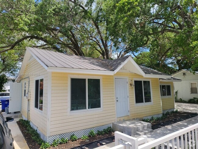 Building Photo - 285 NE 80th Terrace Rental