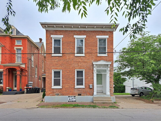 Building Photo - 1661 Story Ave Unit 1