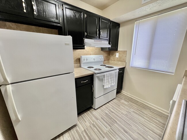 Glenview Apartments - Glenview Apartments