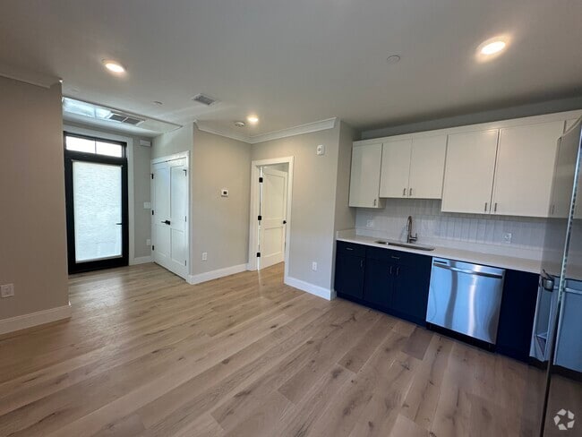 Building Photo - 7 Adamson St Unit 1 Rental