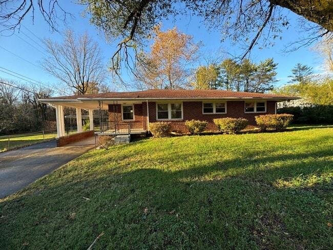 Photo - Single Family Home in Clarksville