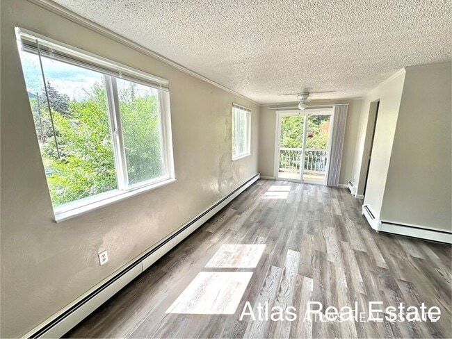 Building Photo - 459 El Paso Blvd Unit F