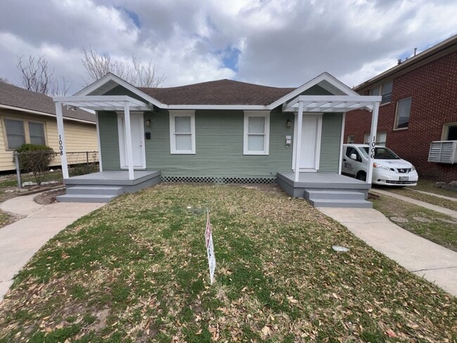 Photo - 1008 Studewood St