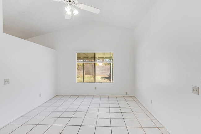 Photo - 16216 N 16th Pl