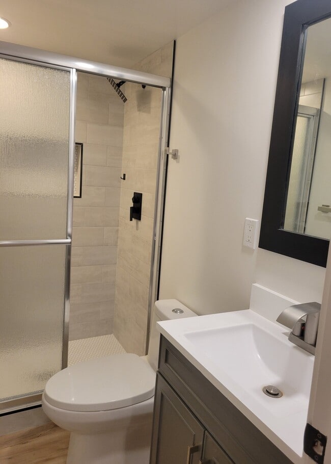 313 Elm St Unit 2