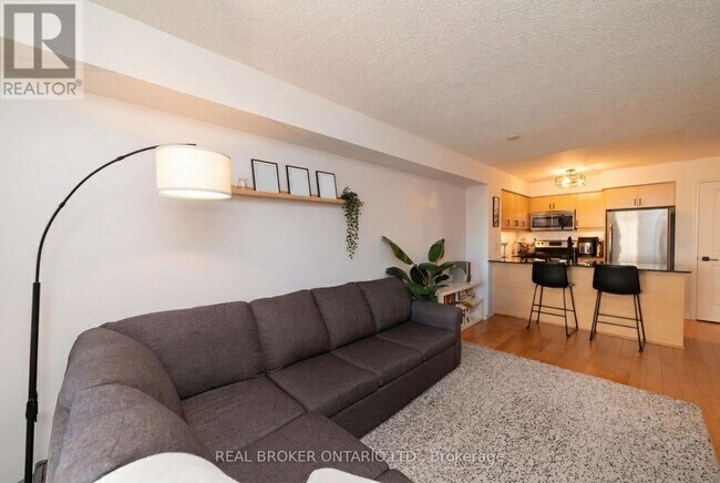 Photo - 27 Rean Dr Unit 212