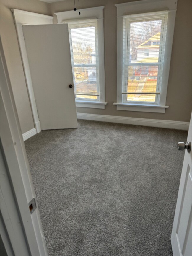 Photo - Charming 3-Bedroom Home with Modern Upgrad...