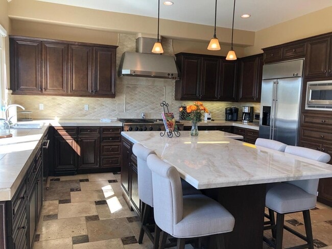 61016 Desert Rose Dr