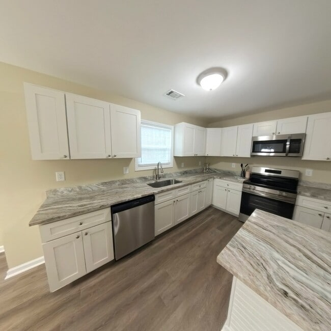 Photo - 182 N Burson Ave