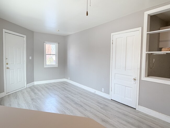 Photo - 904 Pierre Ave Unit 904 Pierre Avenue