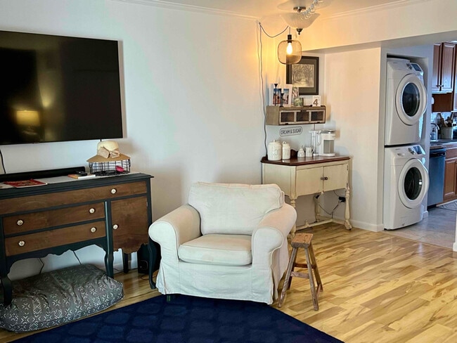 Photo - 15 Kingsbridge Ct