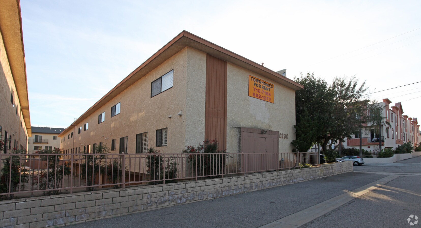 Photo - 10230 Independence Ave