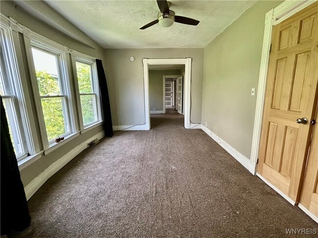 Photo - 499 West Ave